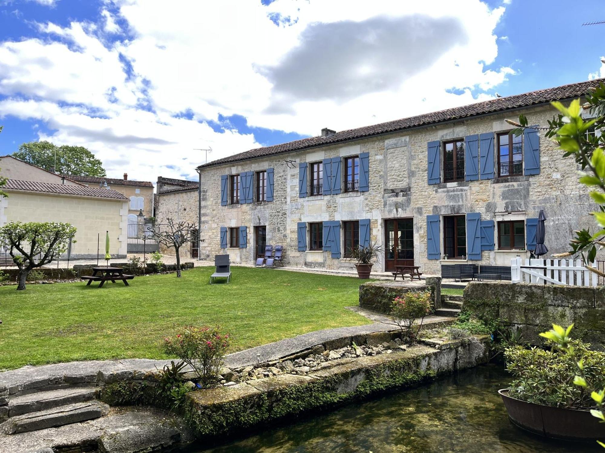 Petit Moulin De Veillard Villa Bourg-Charente Kültér fotó